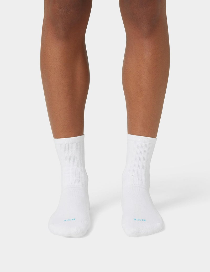 HUE Women's Air Cushion Crew Sock 3 Pair Pack, White, One Size - Image 2