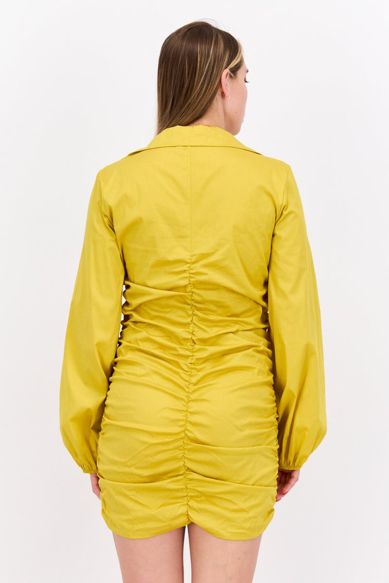 FEMME LUXE فستان ميني مزخرف بسيط للنساء، أصفر - Image 3