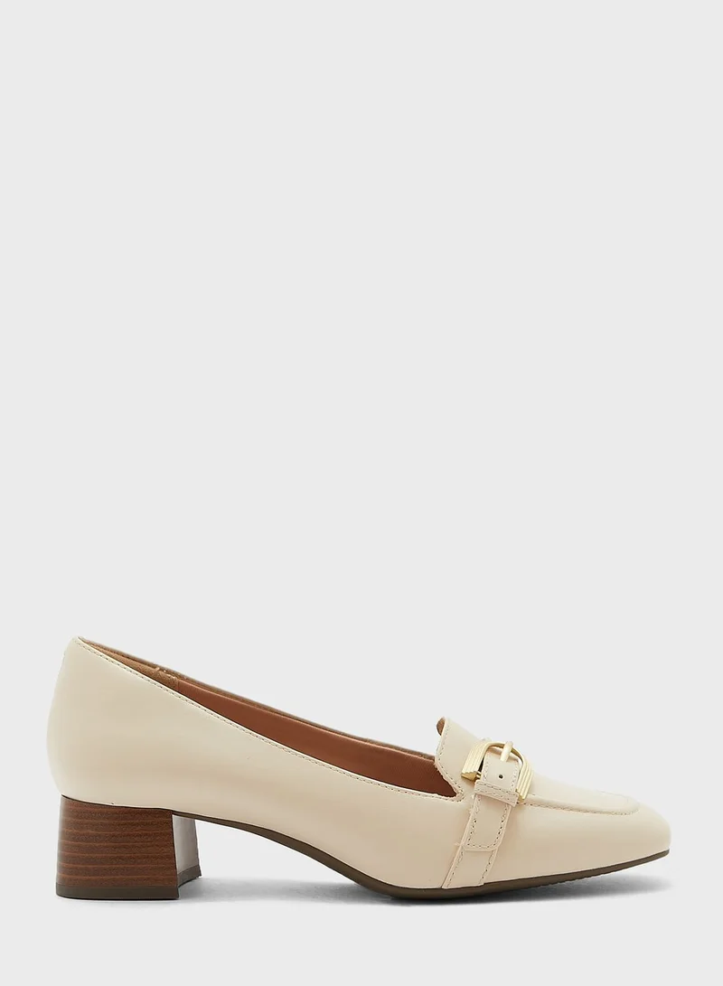 Rockport Classic Pumps
