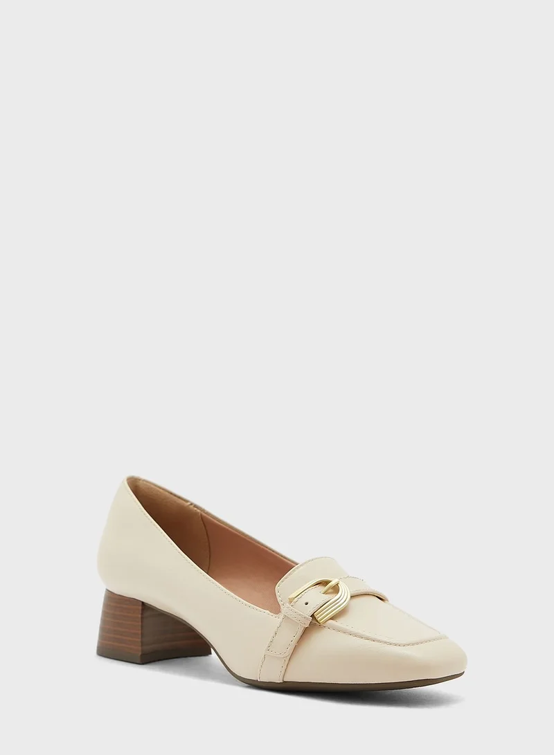 Rockport Classic Pumps