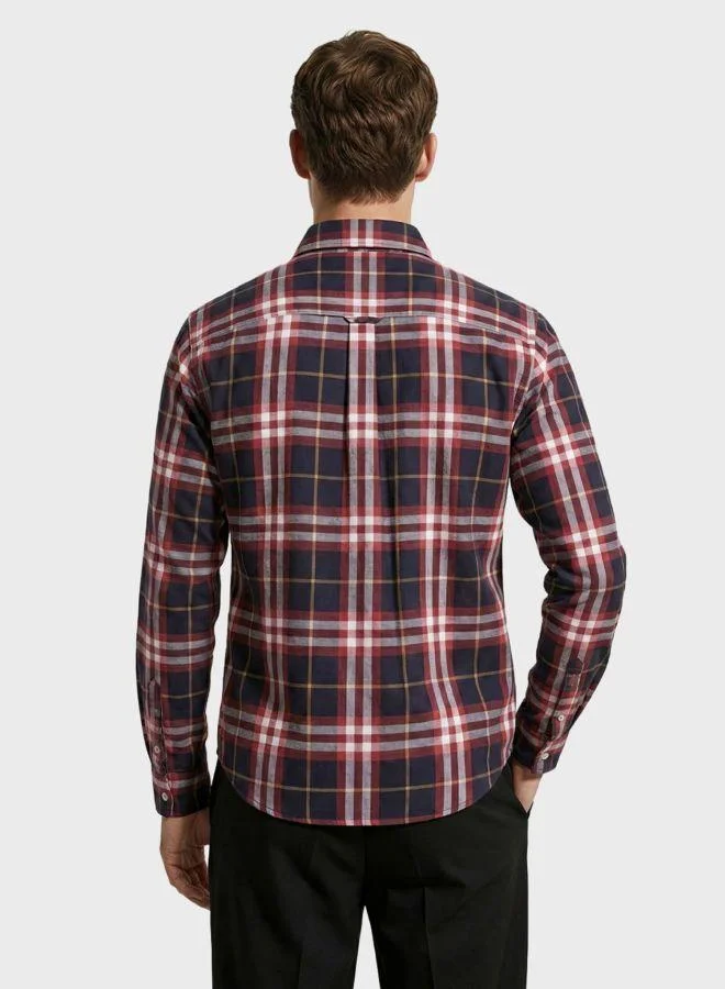 The Indian Garage Co Men Slim Fit Checked Round Neck Full Sleeves Shirt