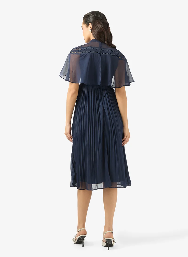 فروك اند فرل فستان مزين بتفاصيل شبكية