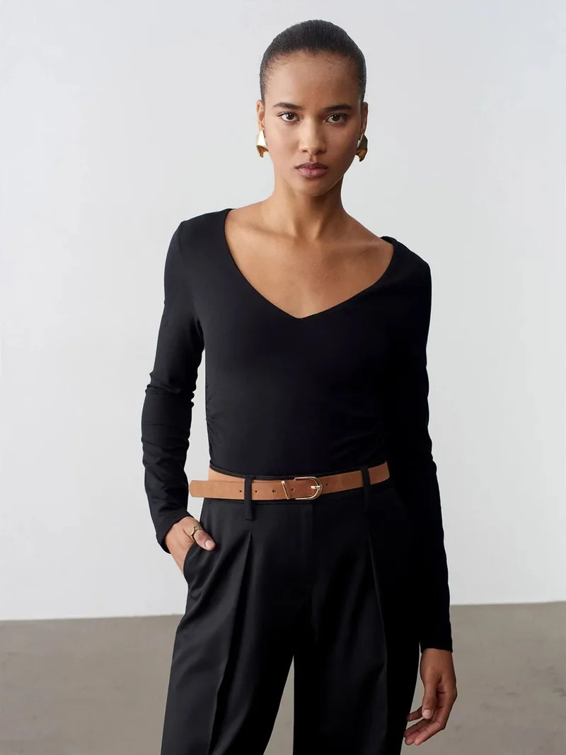 Dilvin Dilvin Slim Fit V-Neck Knit Blouse