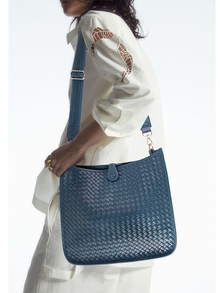 Simple Texture Woven Large Shoulder Messenger Bag Casual Ribbon Shopping Large Capacity Bag - Image 2