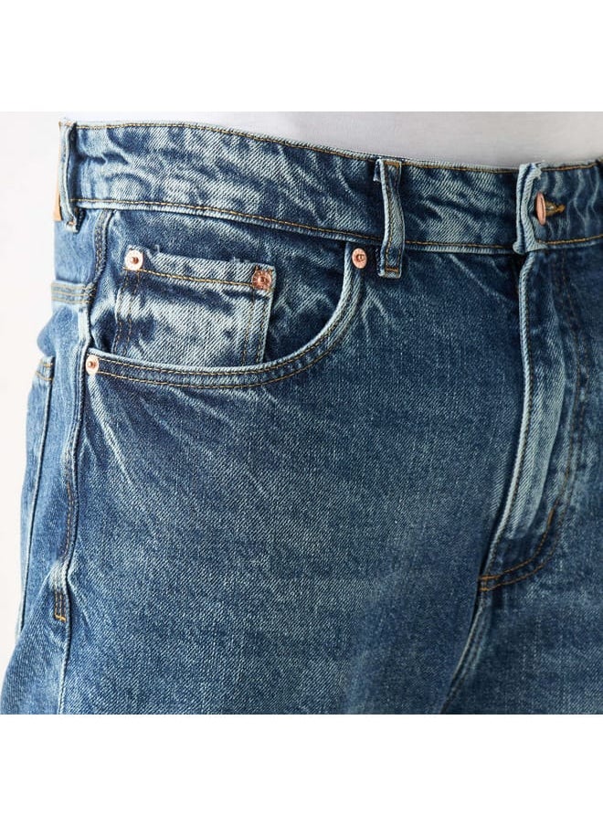 Lee Cooper Lee Cooper Relaxed Fit Solid Mid-Rise Jeans with Pockets  - Image 4