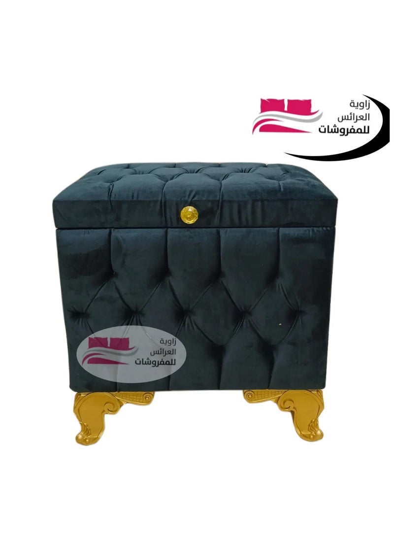 Generic Carpet box for storing carpets and prayer sheets. Available in different sizes. Medium size. 