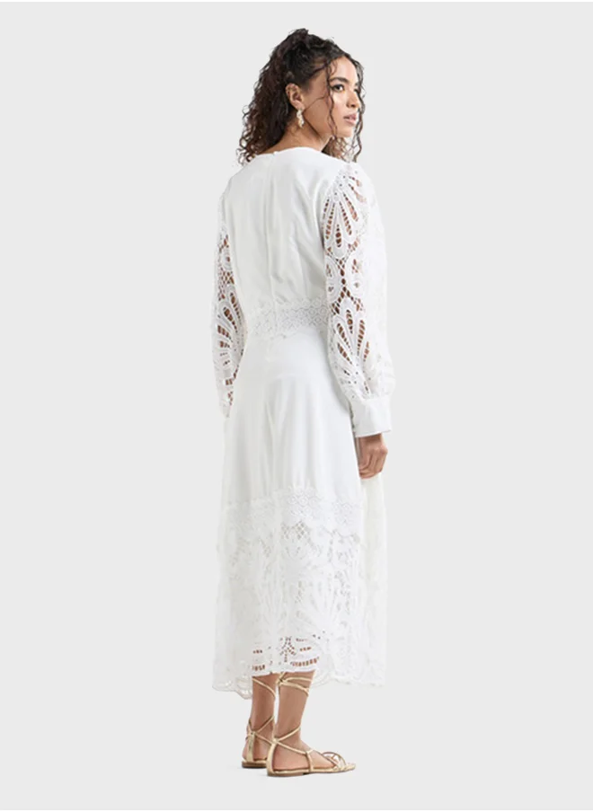 FAV Lace Detaled Crew Neck Dress