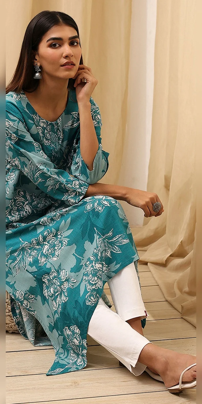 Women Teal Floral Printed Asymmetric Kurta