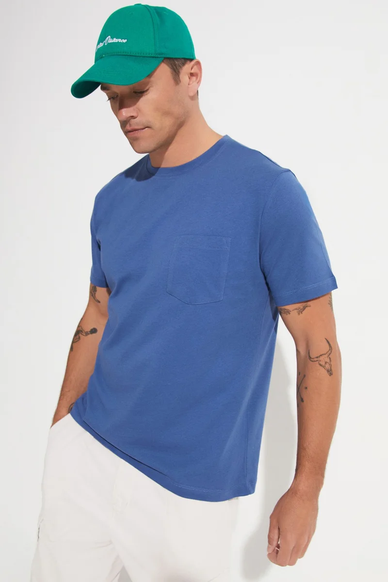 JUNE Men's Regular Fit Pocket Detailed Short Sleeve T-Shirt
