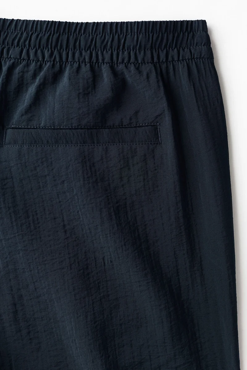 H&M  Relaxed Fit Textured shorts for Men | Best Price UAE