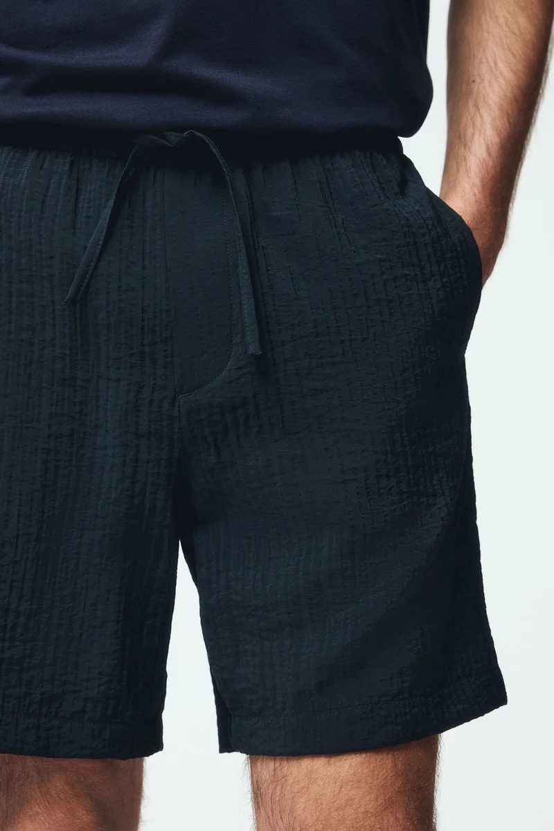 H&M  Relaxed Fit Textured shorts for Men | Best Price UAE