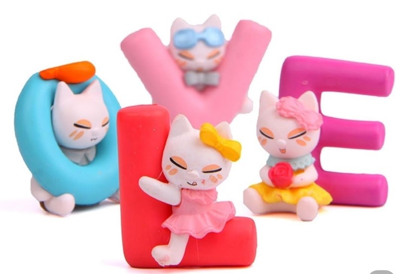 Gugzy Multicolor Polyresin Love Animated Characters Decorative Showpiece for Valentines Day for Expressing Love Best Choice for Girlfriend Boyfriend Husband Wife Multicolor - Image 1