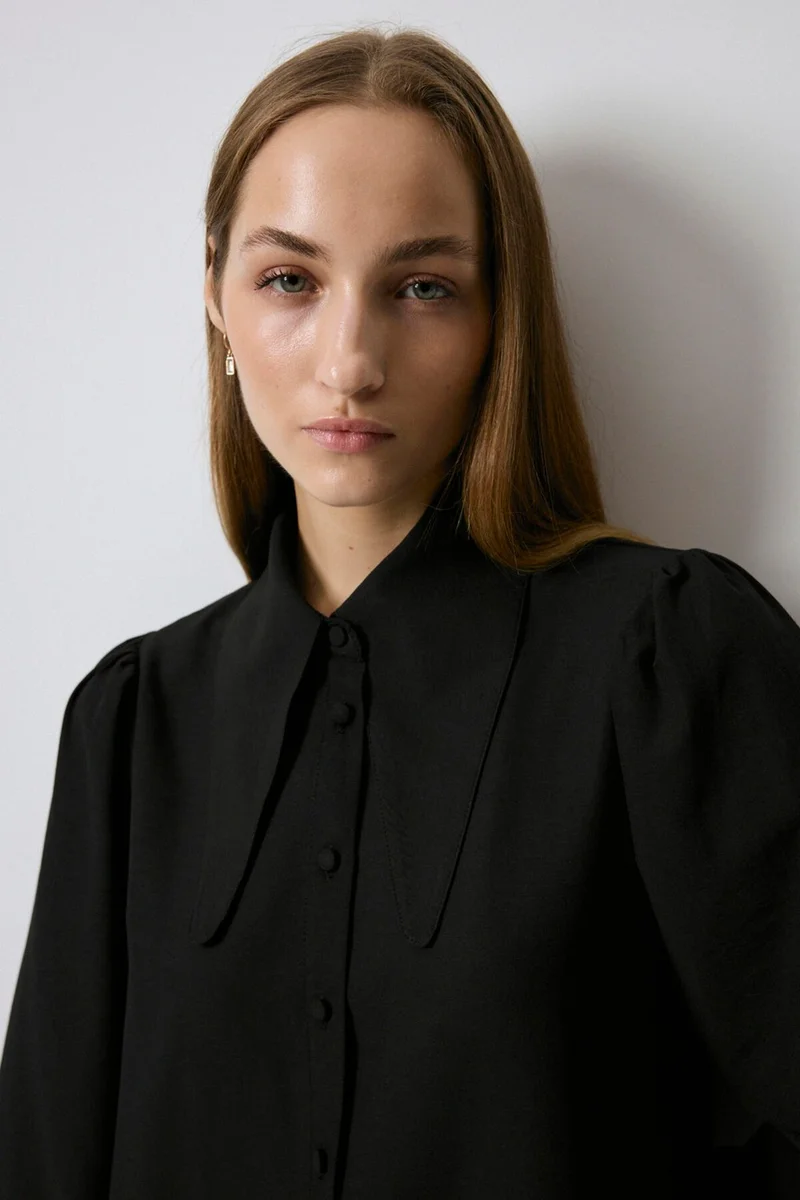 توتشي Collar Detail Shirt