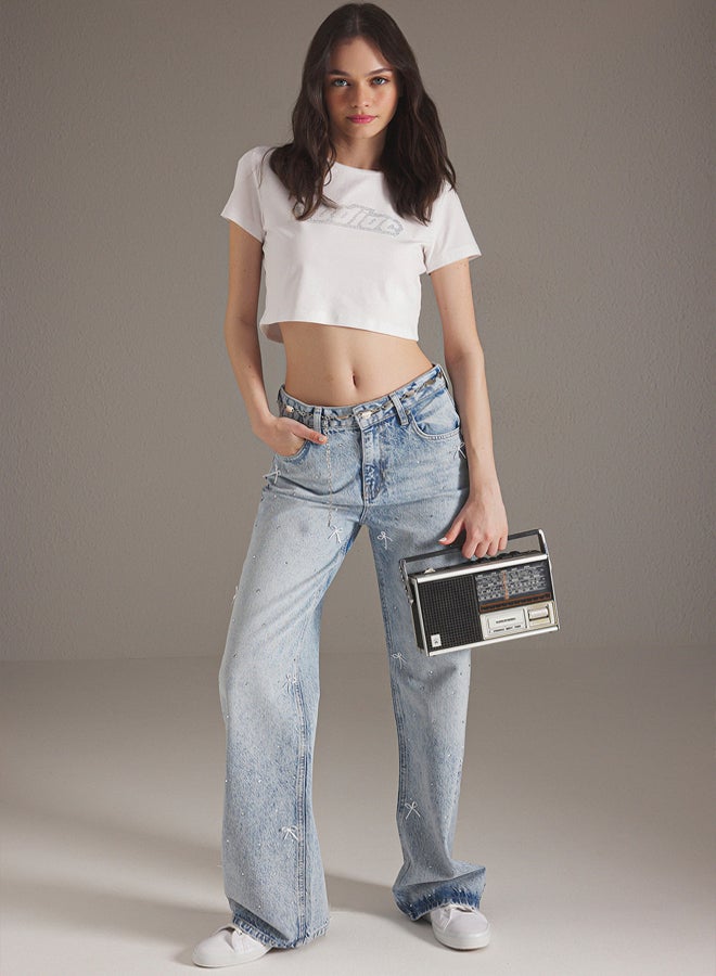 trendyol Blue Ribbon/Bow Detailed Stoned Normal Waist Wide Leg Jeans - Image 1