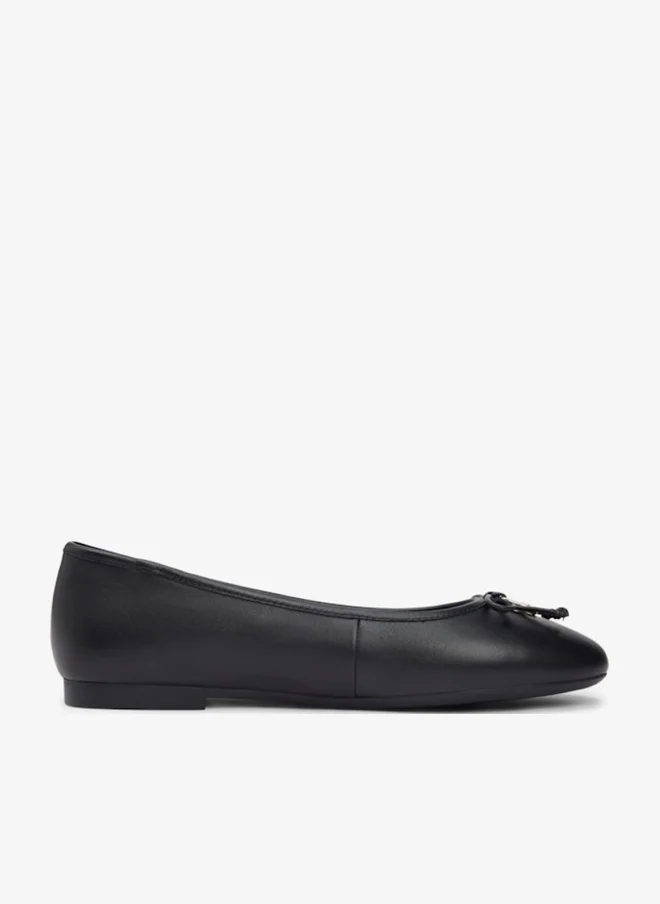 TH Monogram Charm Leather Ballerinas