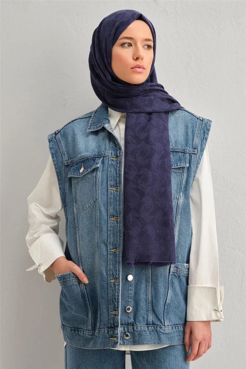 ARMINE شال بنمط شعار تينسل وول 17