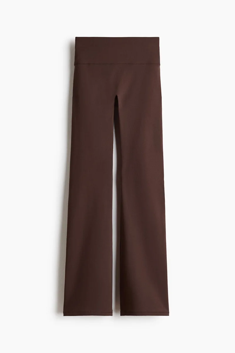Flared Yoga leggings with SoftMove™