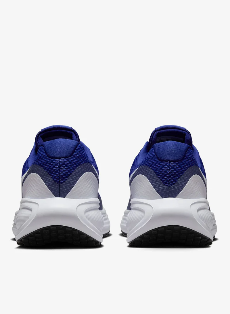 Nike Revolution 8