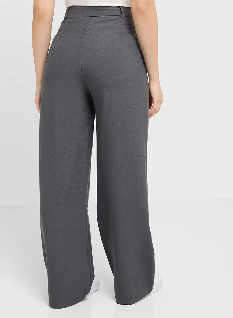 Ginger  Straight Fit Tailored Pant for Women | Best Price UAE