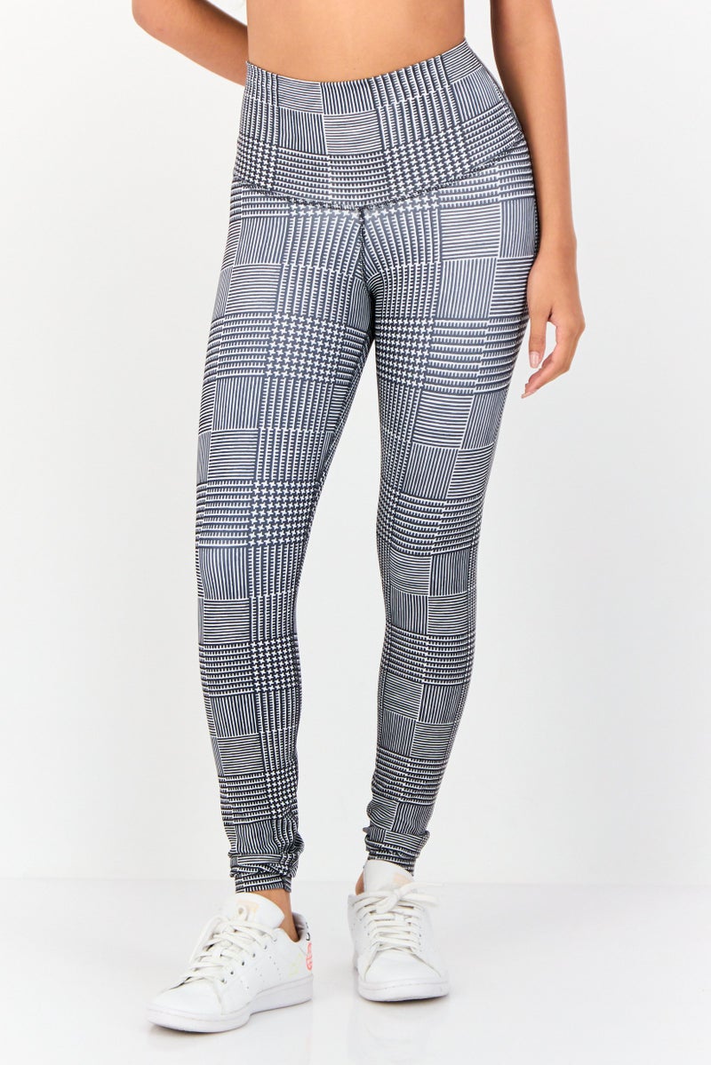 Nike Women Tight Fit Yoga 7/8 Leggings, Multicolor - Image 1