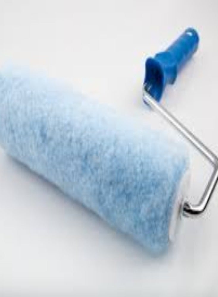 KNP KNP Plastic Handle Paint Roller is designed for smooth and efficient painting on various surfaces.  - Image 3