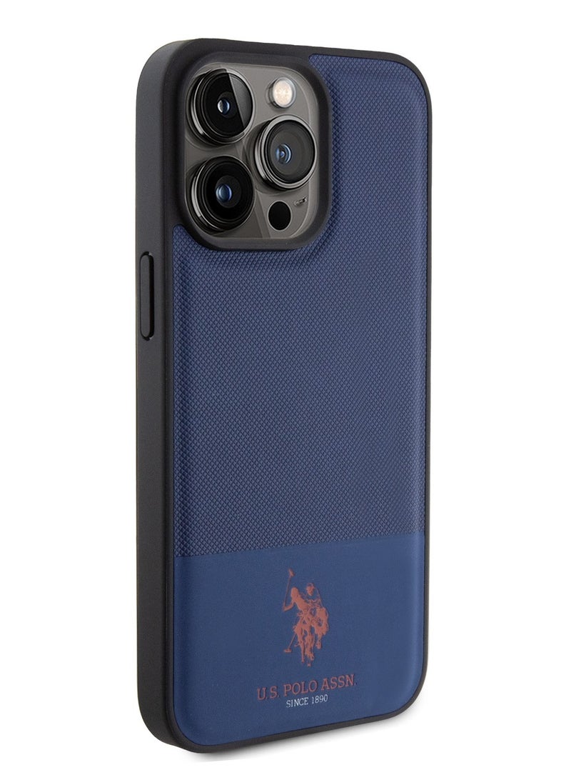 يو اس بولو جراب DH من الجلد الصناعي بنمط شبكي لهاتف iPhone 15 Pro - أزرق داكن - Image 4