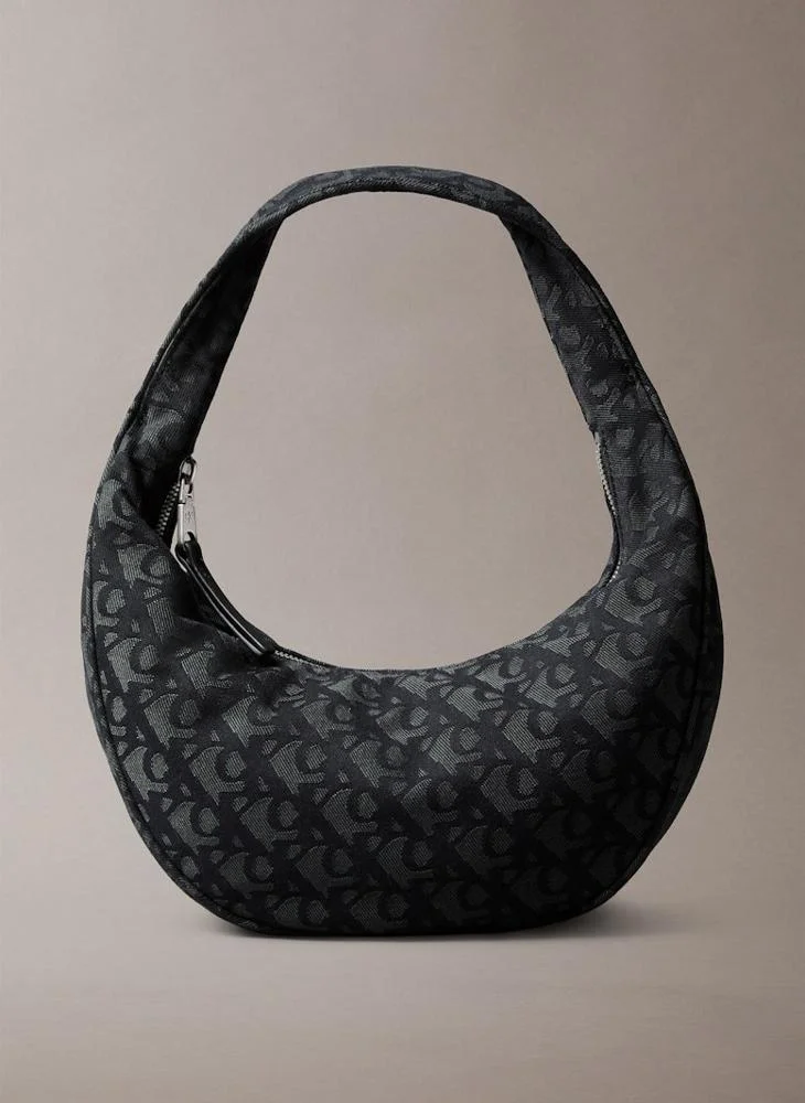 Calvin Klein Jeans Logo Detailed Zip through Hobo