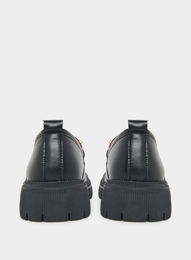 Styli Chain Detail Leather Look Loafers - Image 4