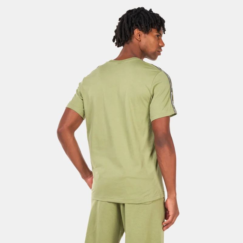 Nike Men's Sportswear Repeat Swoosh T-Shirt