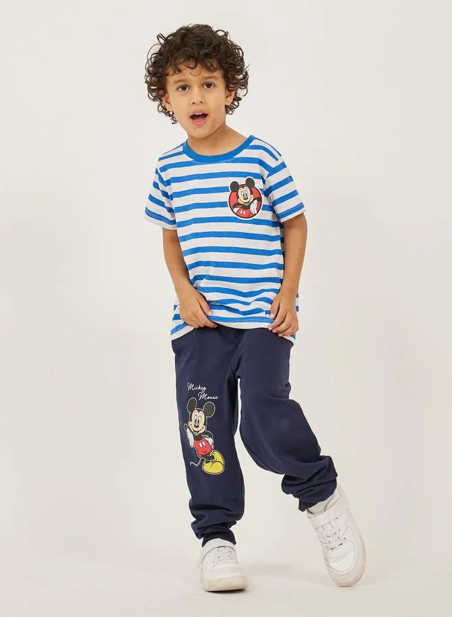 ستايلي تيشيرت مخطط بأكمام قصيرة وطبعة ميكي ماوس