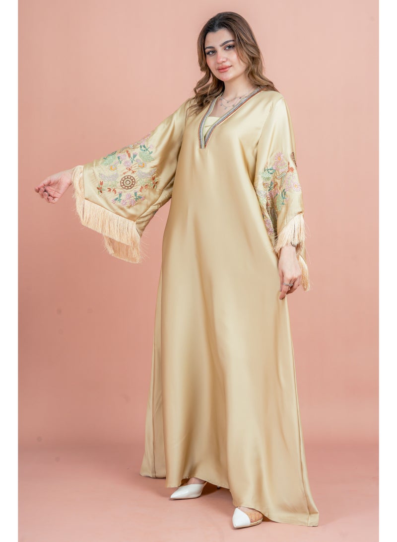 اكسا جلابية مطرزة بأكمام لامعة - Image 3