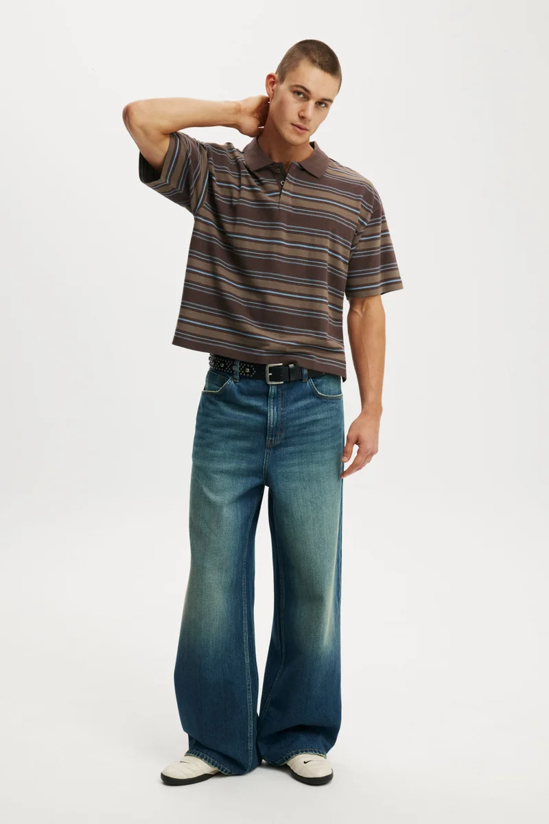 كوتون اون جينز واسع جداً