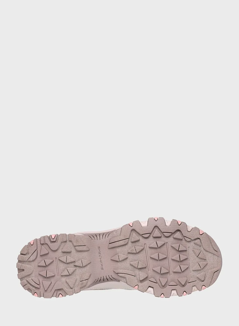 SKECHERS Hillcrest