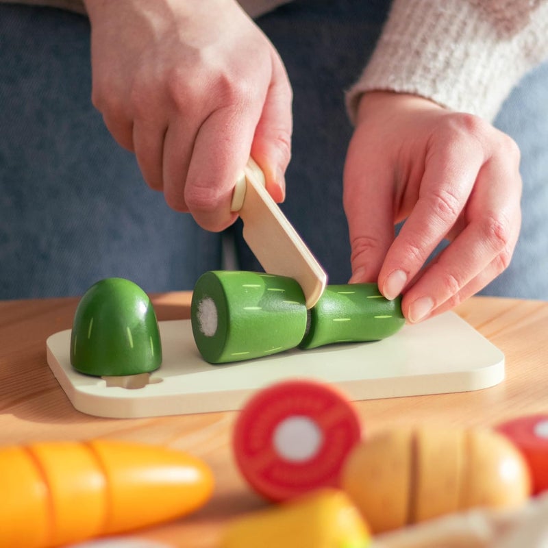 umu Cutting Vegetable Set - Wooden Play Food Kitchen Accessory, Multi - Pretend Play Accessories, Wooden Cutting Fruit Toys for Toddlers and Kids Ages 3+ - Image 4