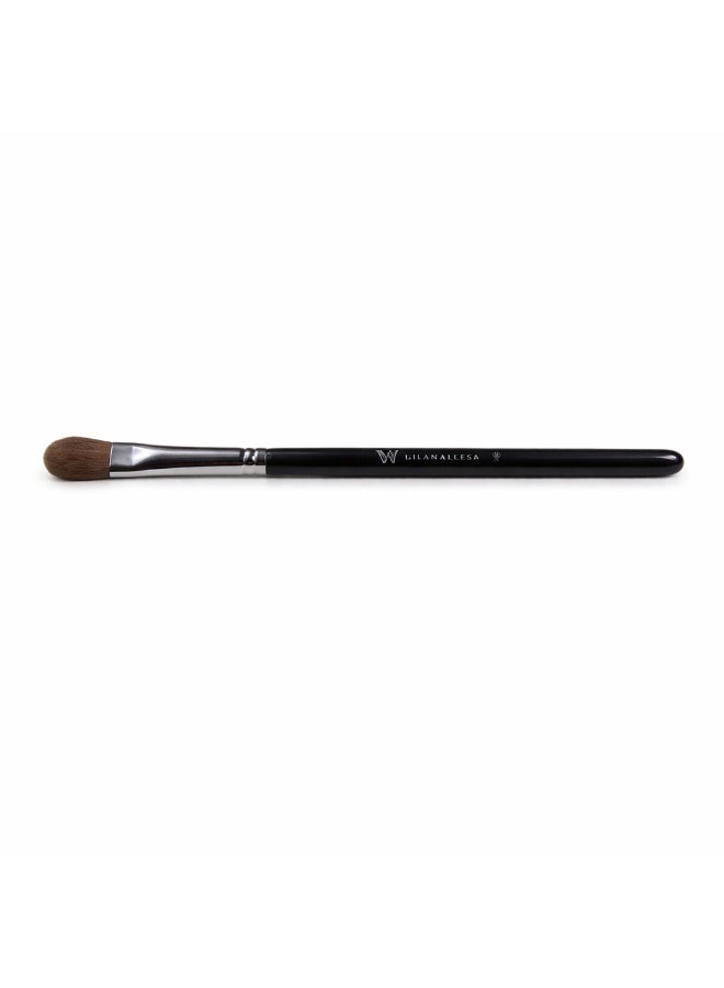 Precision Under Eye Setting Brush for Loose Powder, Small Makeup Brush for Concealer Setting, Flawless Crease-Free Finish - Image 1