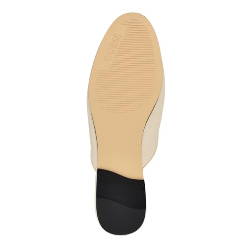 GUESS حذاء مولي BOMMIYA للنساء من GUESS، كريمي 150، 11 - Image 4