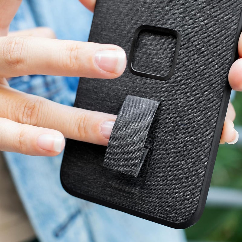 Peak Design Mobile Everyday Loop Case for iPhone 14 - Charcoal - Image 3