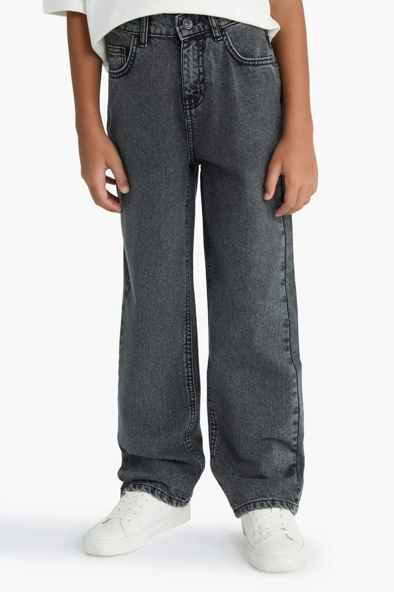 ديفاكتو Boy Wide Leg Straight Leg Jeans