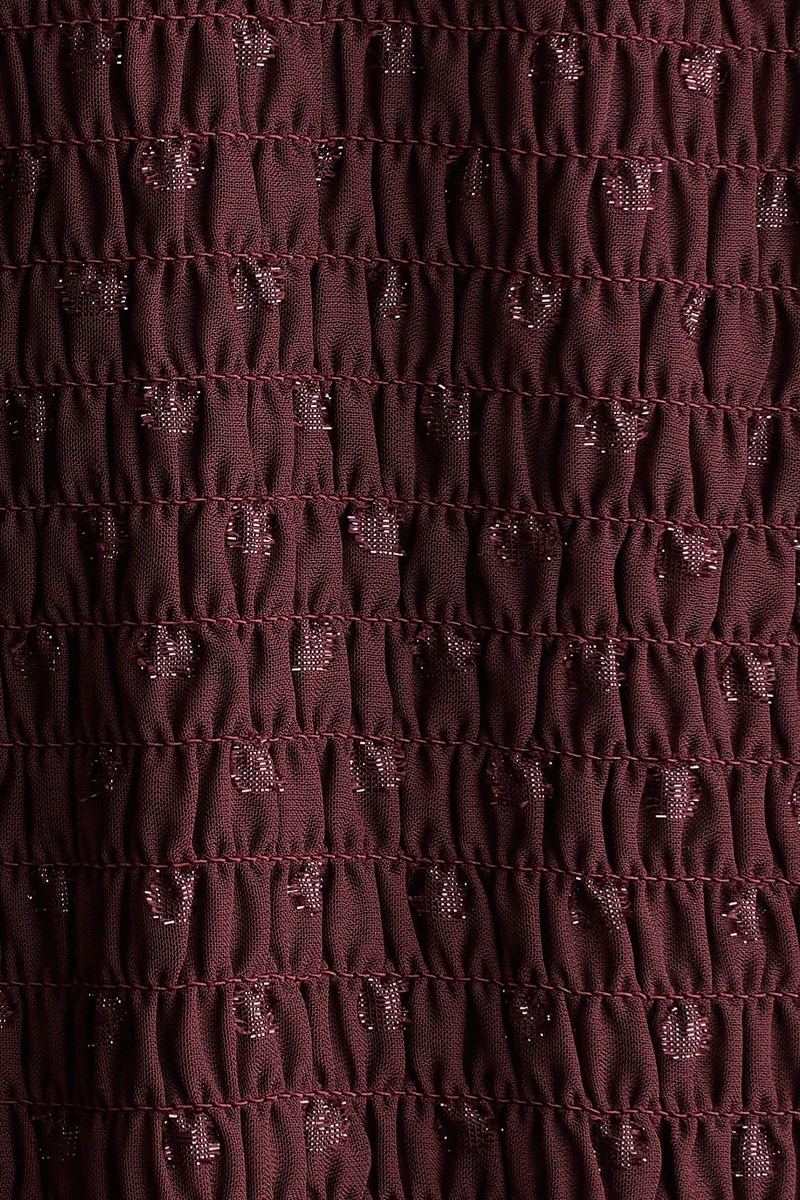 اتش اند ام فستان مكشكش بخياطة مطاطية