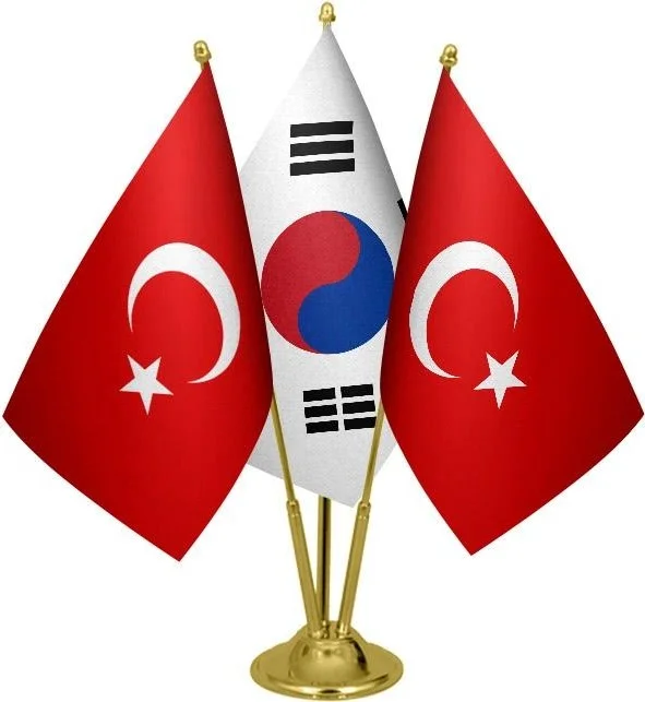 ساترنديزاين Desktop South Korean Flag Turkish Flag Triple Brass Pole Table Flag Set