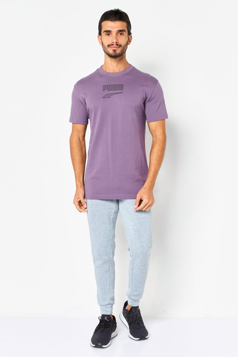 PUMA تي شيرت رجالي بقصة مريحة بأكمام قصيرة للخارج، بنفسجي - Image 2