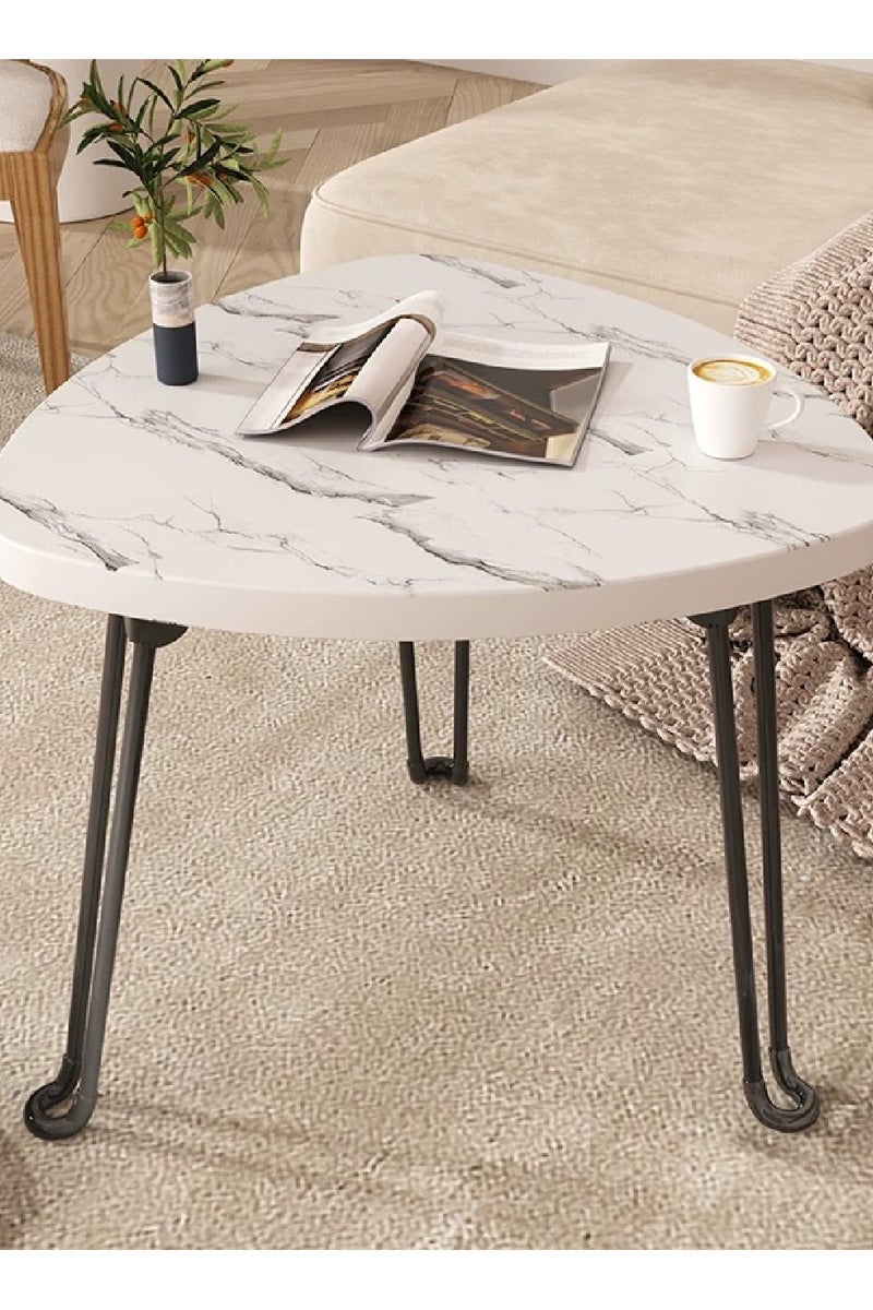 رافين طاولة قهوة عصرية بشكل مثلث مع سطح خشبي وأرجل حديدية متينة – طاولة جانبية أنيقة وعملية للديكور في غرفة المعيشة أو الصالة أو غرفة النوم أو المكتب – تصميم مدمج يوفر المساحة بحجم 37×50 سم - Image 3