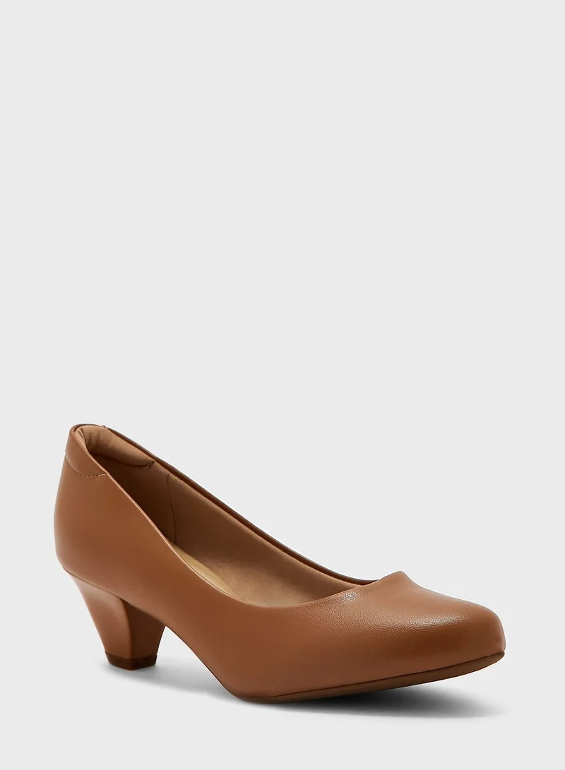 مودار Essential Mid Heel Pumps