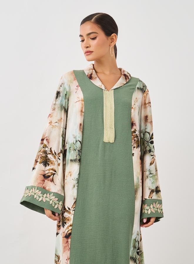 أميرة جلابية أميرة بتفاصيل دانتيل وألوان متضاربة - Image 3