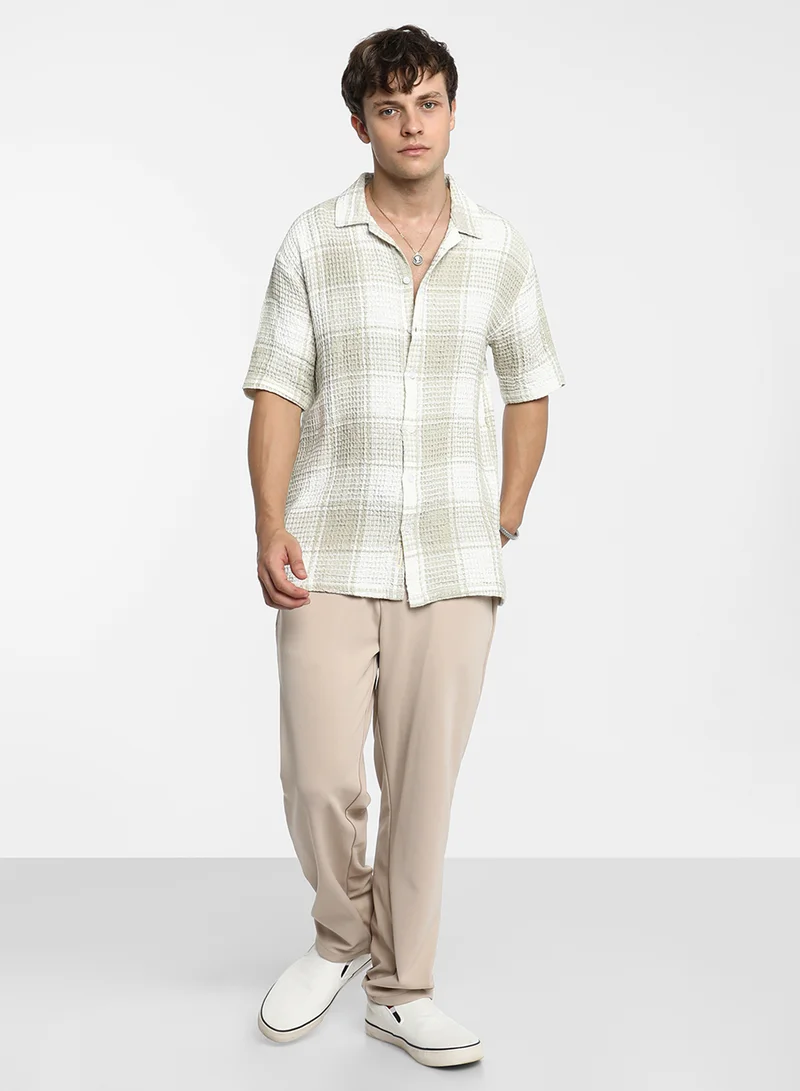 Campus Sutra Men's Greige Ivory White Buffalo Check Oversized Shirt