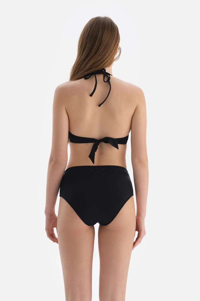 داجي Black Covered Bikini Top