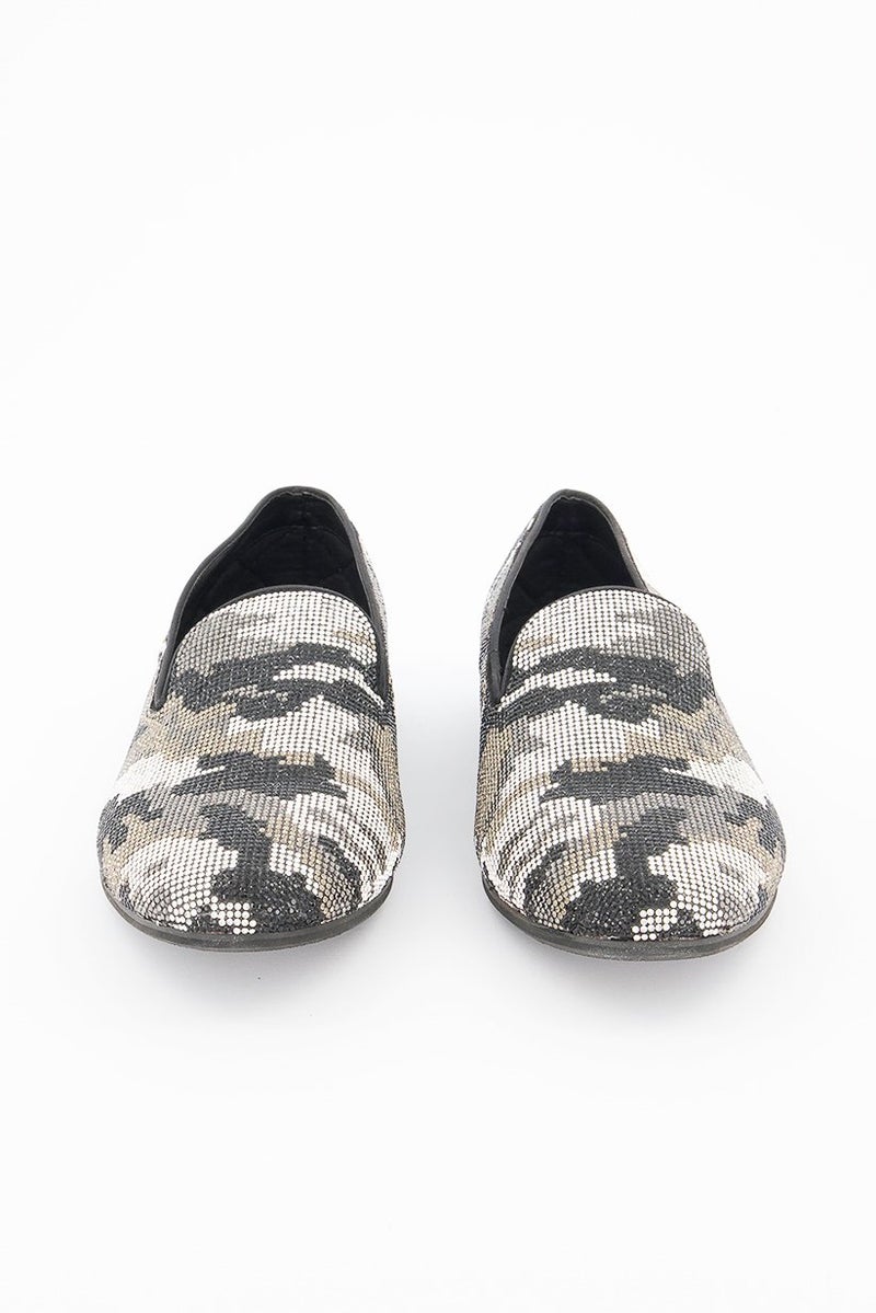 STEVE MADDEN Men Cloak Slip On Shoes, Black Combo and Silver - Image 2