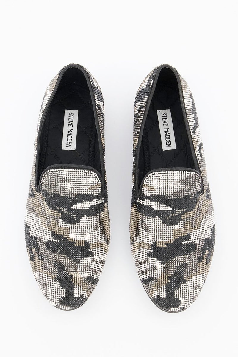 STEVE MADDEN Men Cloak Slip On Shoes, Black Combo and Silver - Image 4