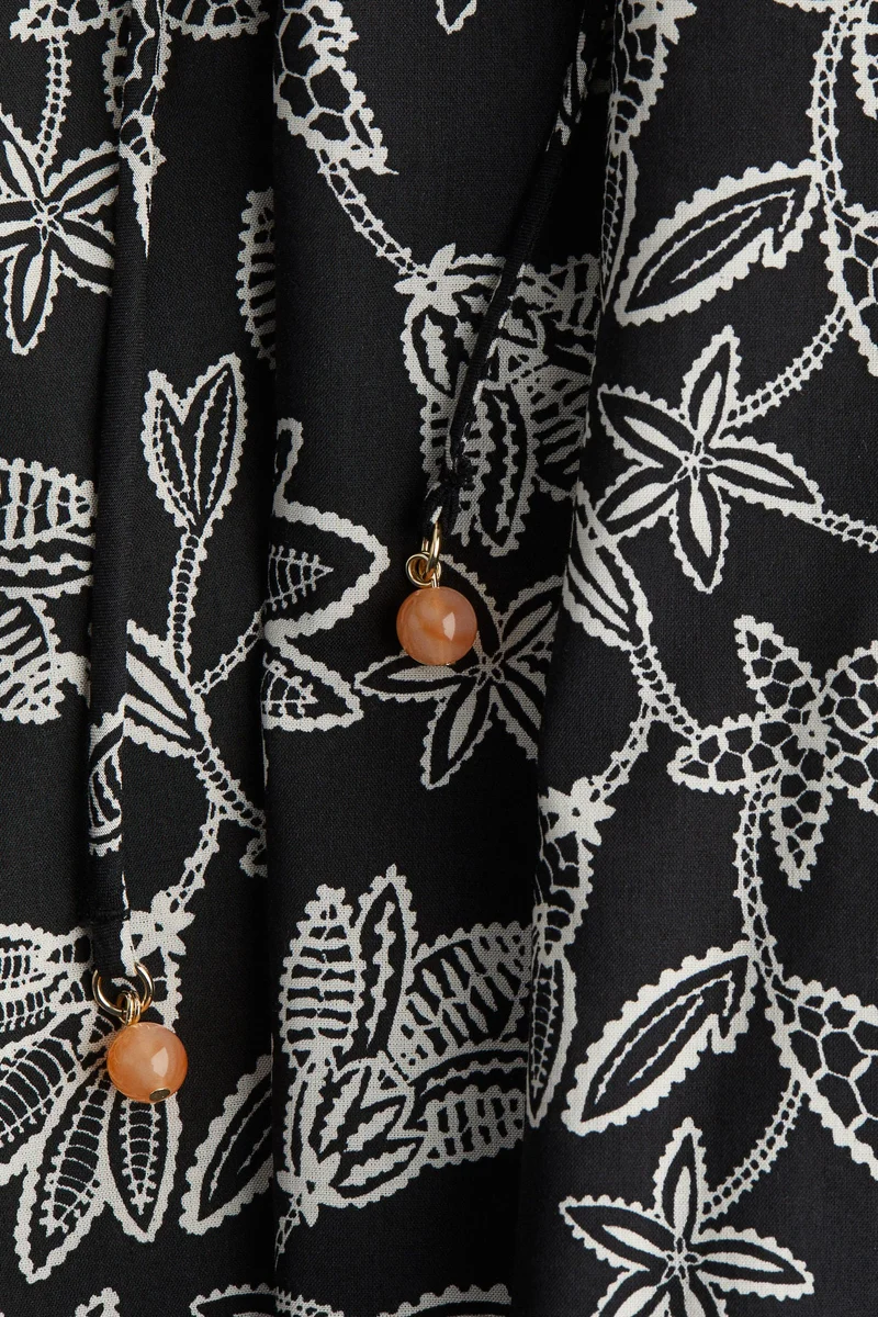 اتش اند ام فستان بحزام ربطة