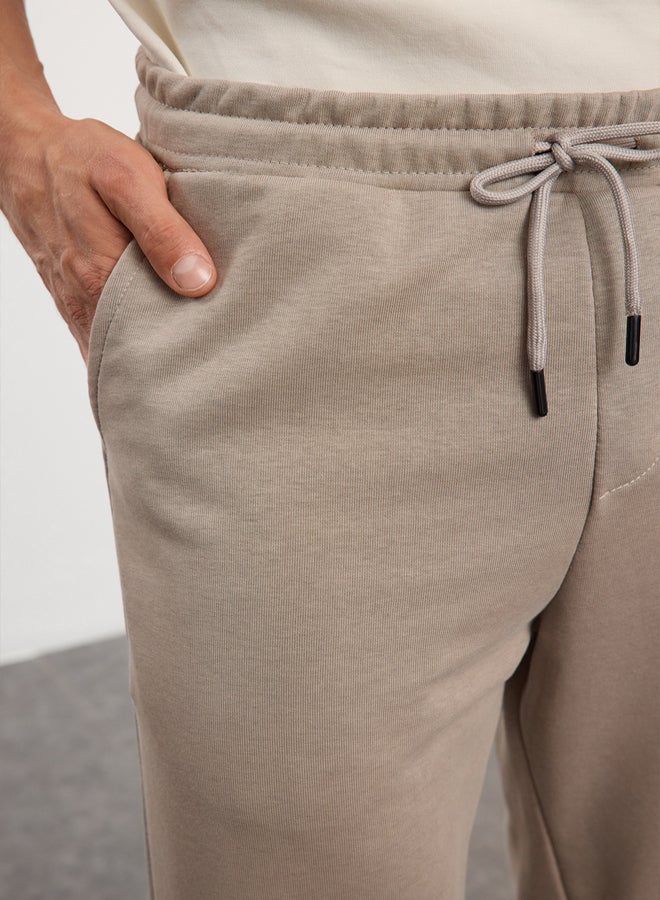 trendyol Unisex Straight Fit Basic Sweatpants TMNAW25EA00022  - Image 5